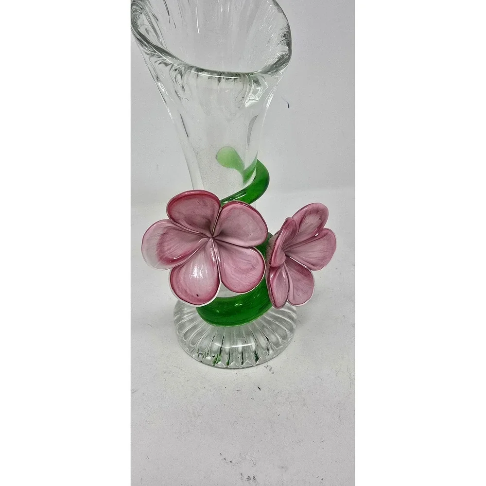Vtg hand blown art glass bud vase pink flowers green vine fluted rim botanical